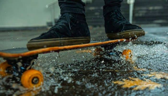 Skateboard rain