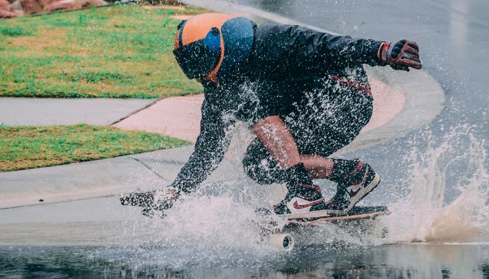Skateboard rain